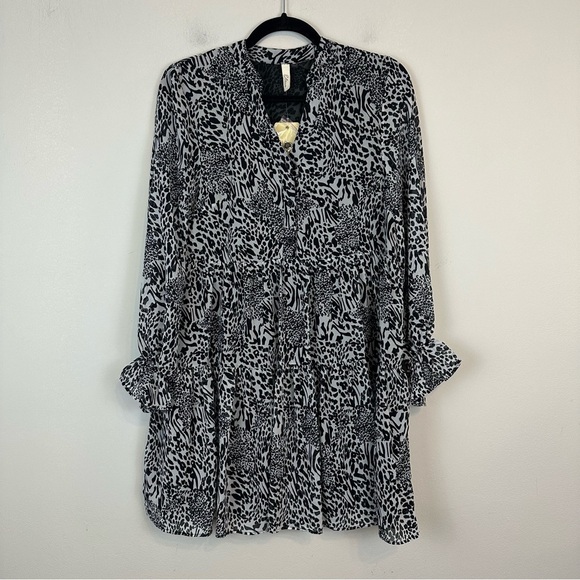 Elan | Black and White Animal Print Long Sleeve Tiered Mini Dress Small NWT - Picture 1 of 6